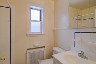 Bergen Properties in Fair Lawn, NJ - Foto de edificio - Building Photo