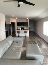 805 NE 105th St in Oklahoma City, OK - Building Photo - Building Photo