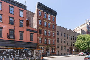 46 E 7th St in New York, NY - Building Photo