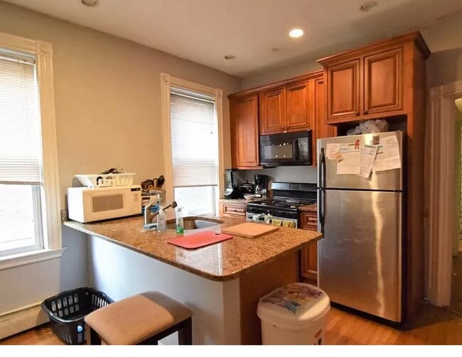 36 Cherokee St, Unit 1