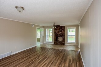 4471 Laird Dr in Memphis, TN - Building Photo - Building Photo