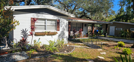 1902 E Hamilton Ave in Tampa, FL - Building Photo - Building Photo