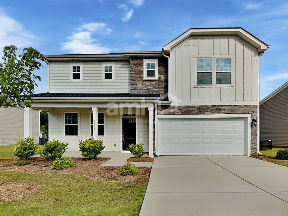 14121 Singing Creek Ln in Charlotte, NC - Building Photo
