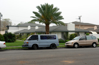 13291 Fletcher St in Garden Grove, CA - Building Photo - Building Photo