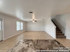 7211 E Loop 1604 N in Converse, TX - Building Photo - Building Photo