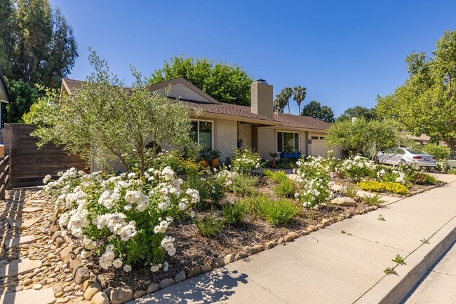 1113 Sunnyglenn Ave in Ojai, CA - Building Photo - Building Photo