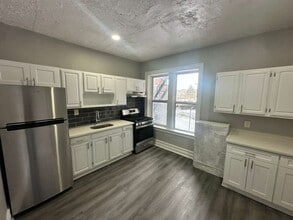 The Vizcaya in East Orange, NJ - Foto de edificio - Interior Photo