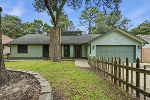 124 Beverly Dr in Niceville, FL - Building Photo