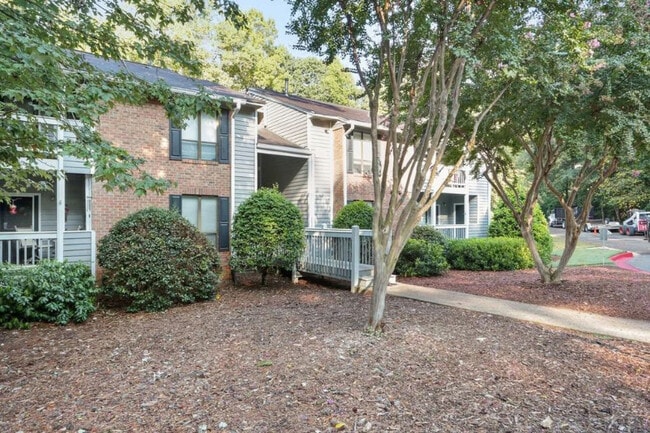 property at 527 Warm Springs Cir