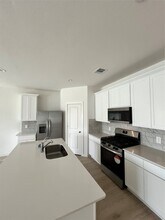 3811 Winterbourne Wy in Fulshear, TX - Building Photo - Building Photo