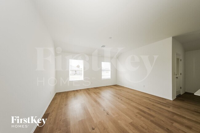 437 Labelle Ln in Tuttle, OK - Foto de edificio - Building Photo