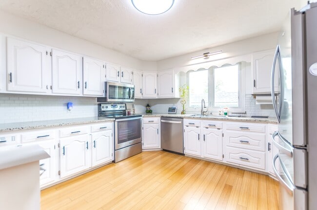 property at 9 Wathen Rd