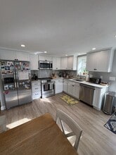 9 Greenwood Dr in Auburn, MA - Building Photo - Building Photo