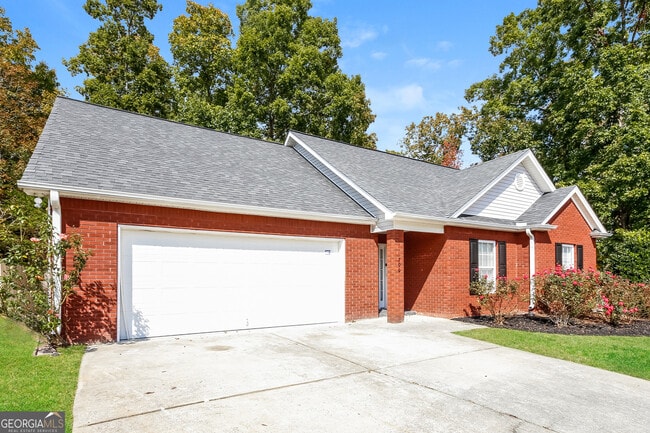 706 Squirrels Nest Ct in Rockmart, GA - Foto de edificio - Building Photo