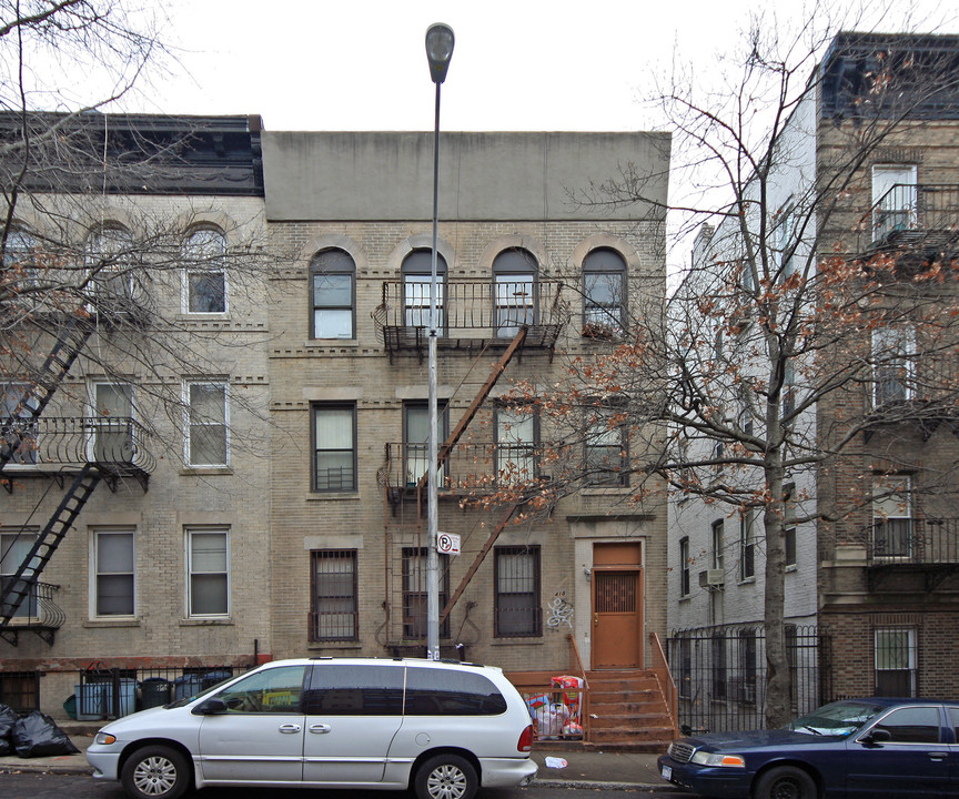 418 44th St in Brooklyn, NY - Building Photo