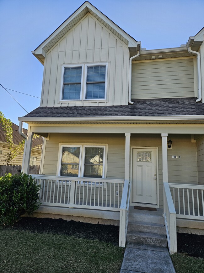 1911 9th Ave N in Nashville, TN - Building Photo - Building Photo