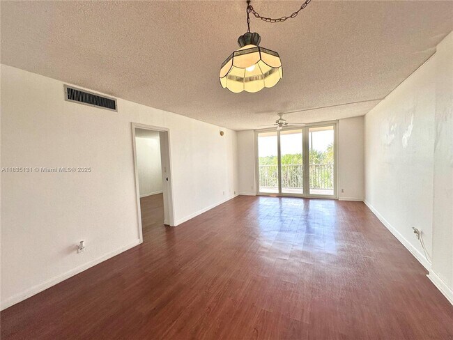property at 250 Jacaranda Dr