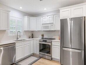 900 Jasmine Ln in Vero Beach, FL - Building Photo - Building Photo