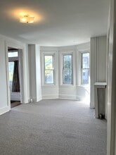 403 School St, Unit Ground Floor in North Wales, PA - Foto de edificio - Building Photo