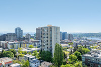 University Plaza Condominiums in Seattle, WA - Building Photo - Building Photo