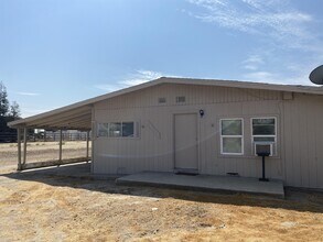 19523 Bloss Ave in Hilmar, CA - Building Photo - Building Photo