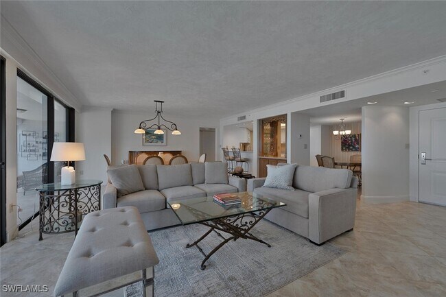 property at 4751 Gulf Shore Blvd N