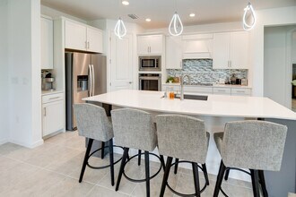 17118 Oakstead Dr in Alva, FL - Building Photo - Building Photo