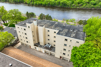 200 Mississippi River Blvd N in St. Paul, MN - Building Photo - Building Photo