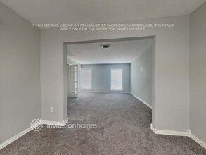 6321 Brookgate Dr in Arlington, TX - Foto de edificio - Building Photo