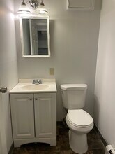 88 Wakelee Rd in Waterbury, CT - Foto de edificio - Building Photo