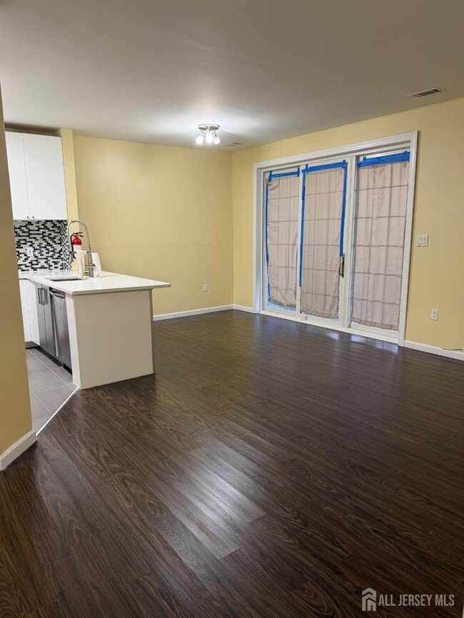 property at 5061 Beech Ct