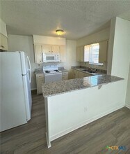 604 Sunset Ln, Unit B in Copperas Cove, TX - Building Photo - Building Photo