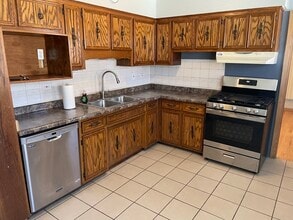 10335 Laporte Ave in Oak Lawn, IL - Building Photo - Building Photo