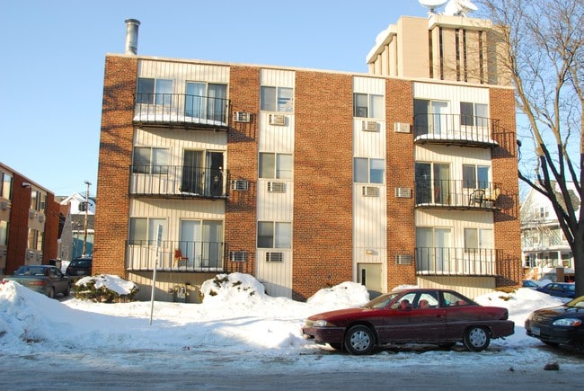Randall Park Rentals in Madison, WI - Building Photo - Building Photo