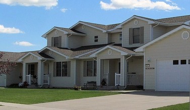 Minot AFB Homes in Minot Air Force Base, ND - Building Photo - Building Photo