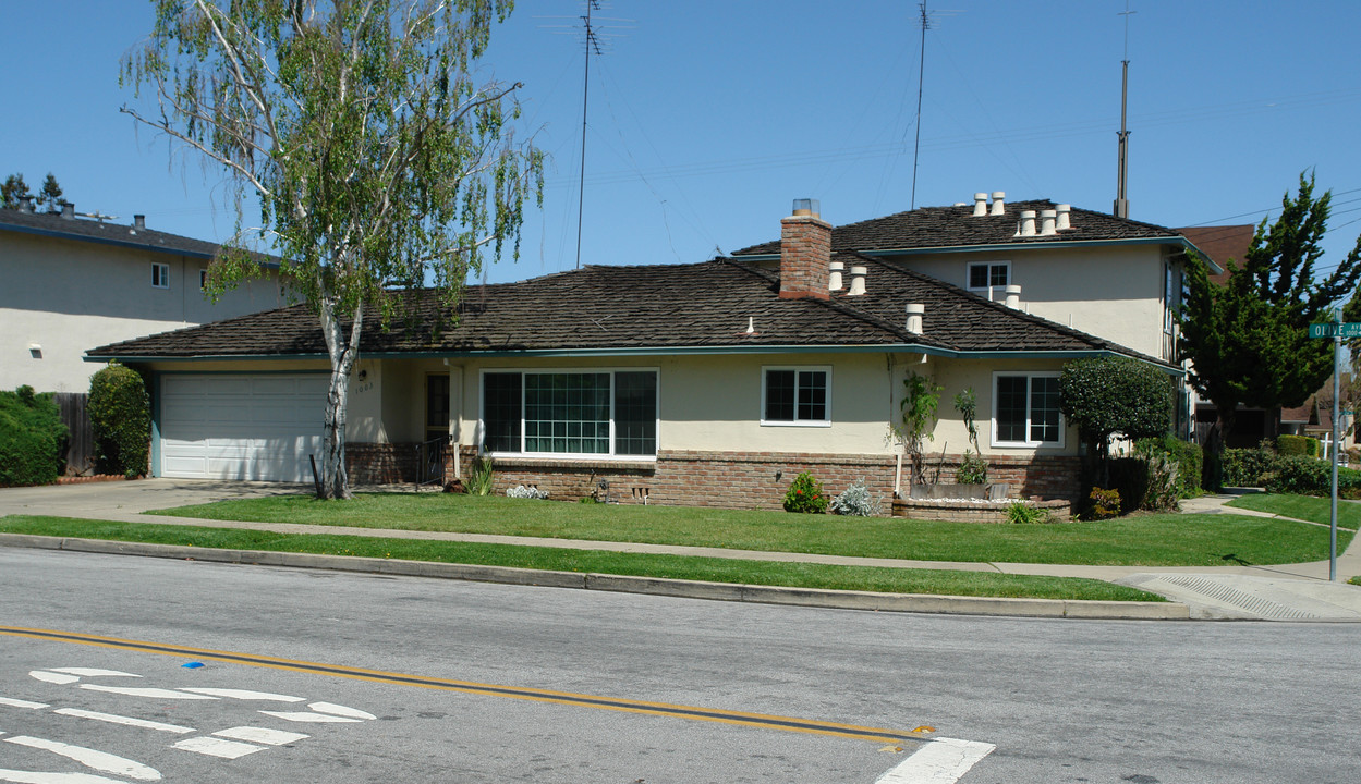 1003 El Camino Real in Sunnyvale, CA - Building Photo