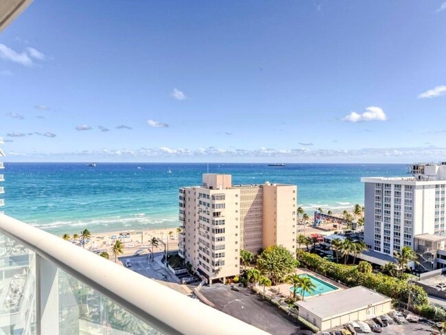 3101 Bayshore Dr, Unit 1409 in Fort Lauderdale, FL - Building Photo - Building Photo