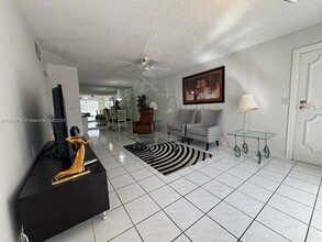 6253 Bay Club Dr in Fort Lauderdale, FL - Building Photo - Building Photo
