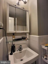 2031 Locust St in Philadelphia, PA - Building Photo - Building Photo