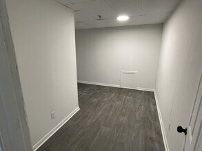 4633 Lyons View Pike in Knoxville, TN - Building Photo - Building Photo