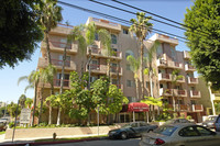 Casa El Cerrito in Los Angeles, CA - Foto de edificio - Building Photo