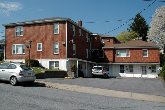 Ricci Apartments in Harrisburg, PA - Foto de edificio - Building Photo