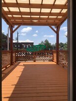 121 W Duffy St in Savannah, GA - Building Photo