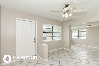 1367 NE 27th St in Pompano Beach, FL - Foto de edificio - Building Photo