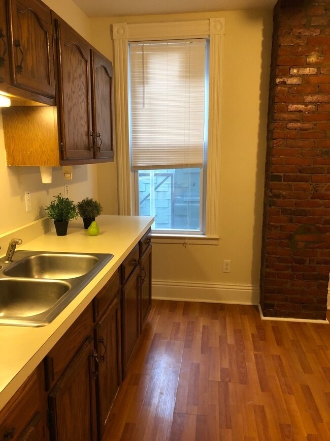 236 Green St in Schenectady, NY - Building Photo - Building Photo