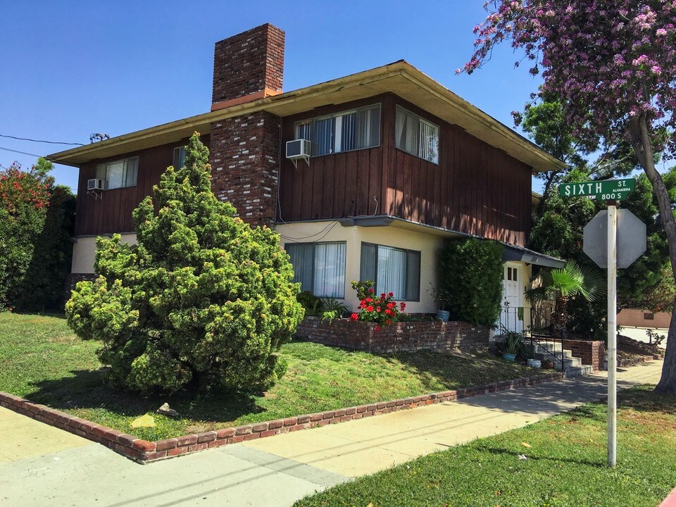 509 W San Marino Ave in Alhambra, CA - Foto de edificio