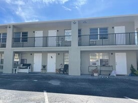 6100 Ridgewood Ave in Cocoa Beach, FL - Building Photo