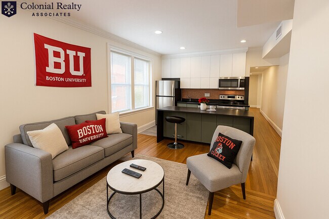 73 Thatcher St in Brookline, MA - Foto de edificio - Building Photo