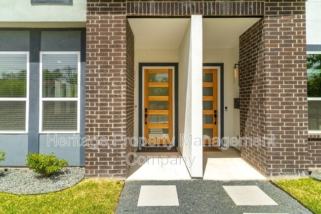 719 Eleanor Ave in San Antonio, TX - Building Photo - Building Photo