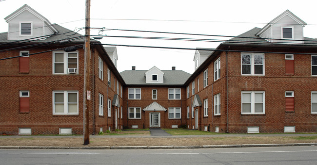 898-902 Main St in Holyoke, MA - Foto de edificio - Building Photo